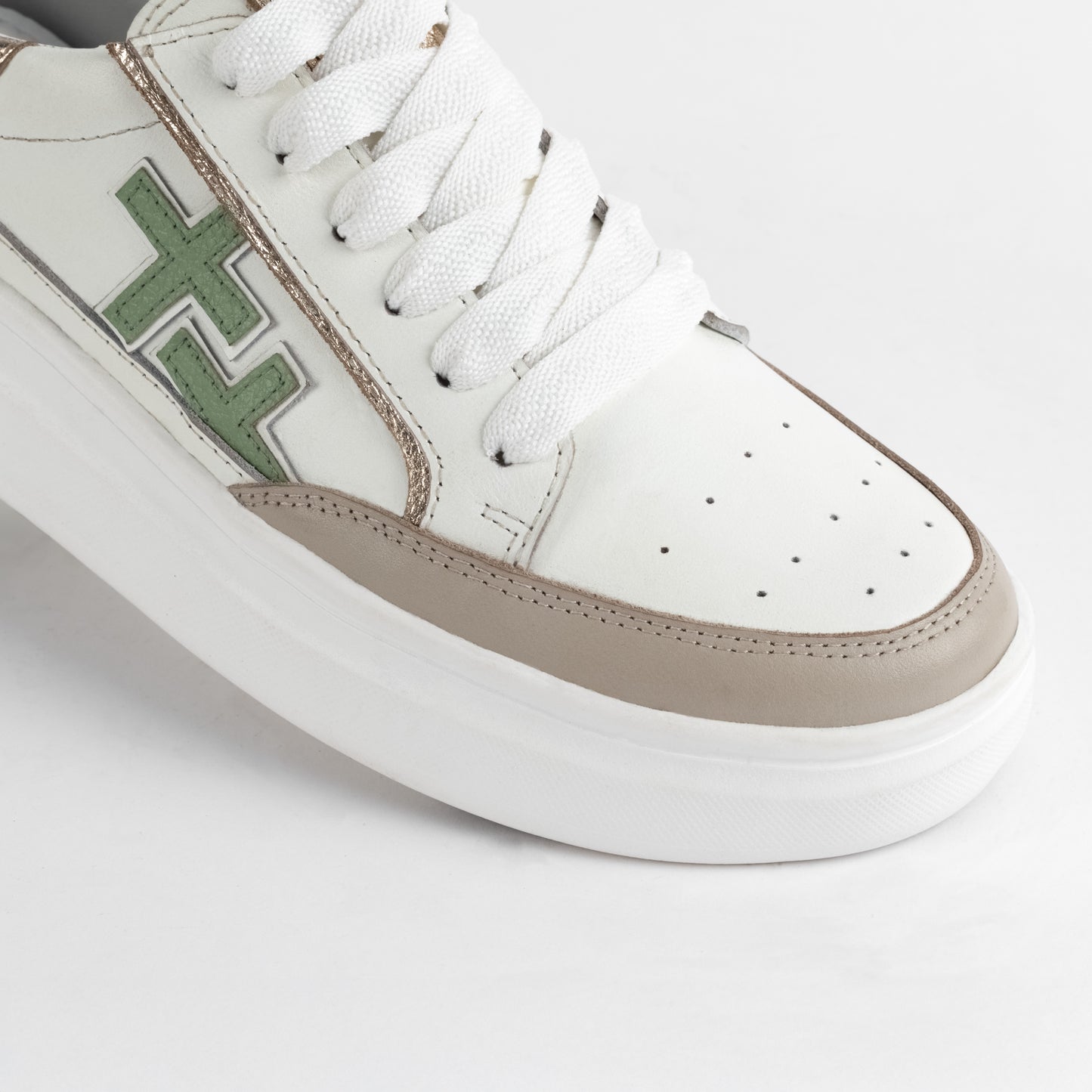 Zapatilla Urbana de Mujer Zenda – Cuero Vacuno