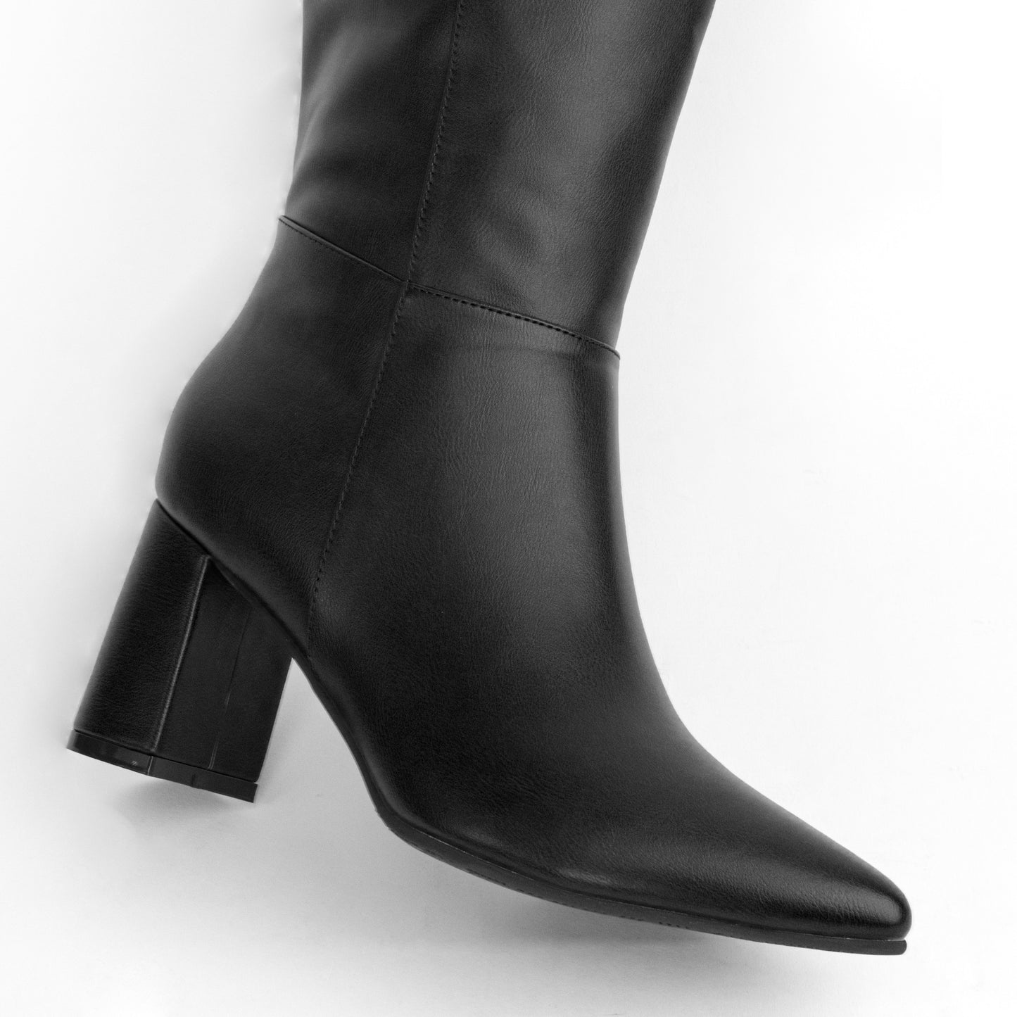 Bota Alta para Mujer –  Kiara 02 Negra