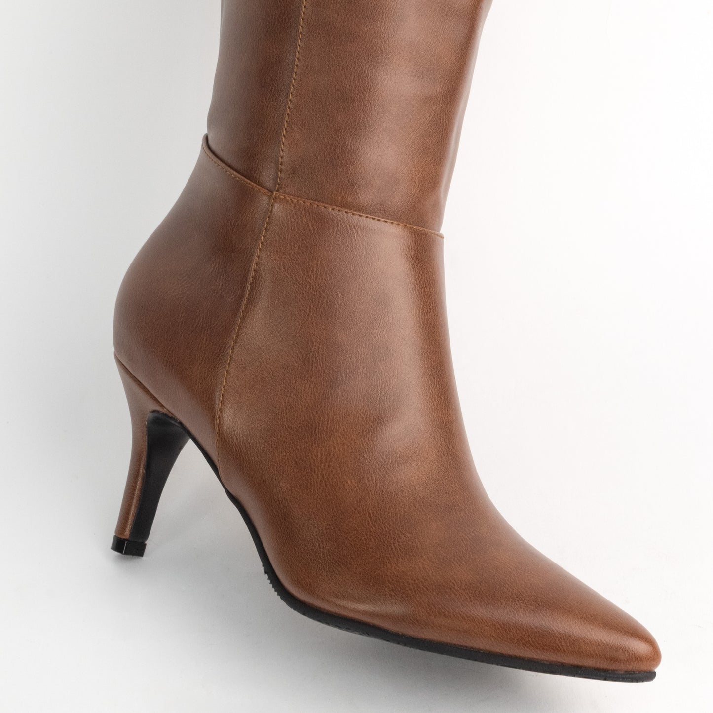 Bota Alta para Mujer –  Kiara 05A Caramelo