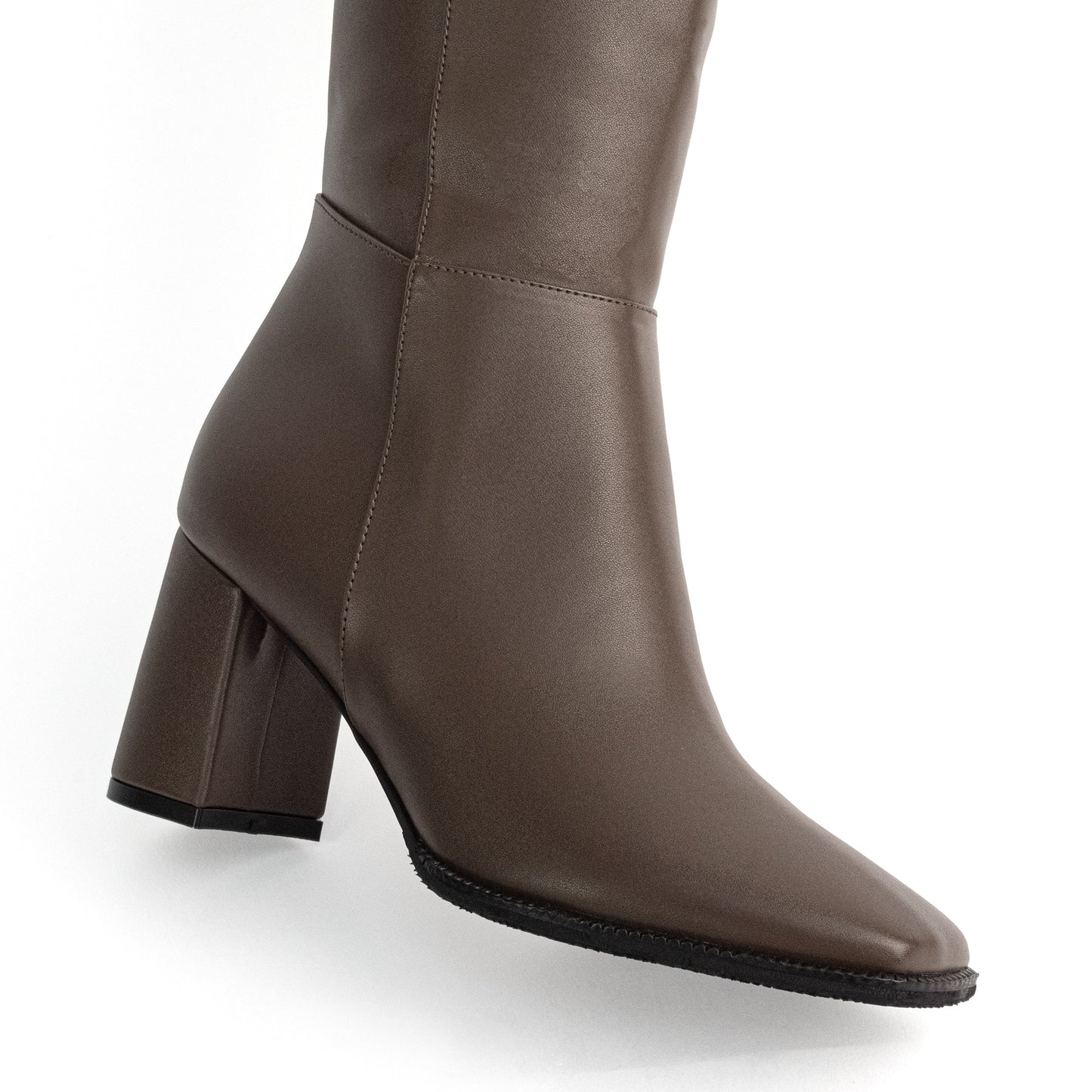 Bota Alta Punta Cuadrada para Mujer –  Tara 01 Chocolate