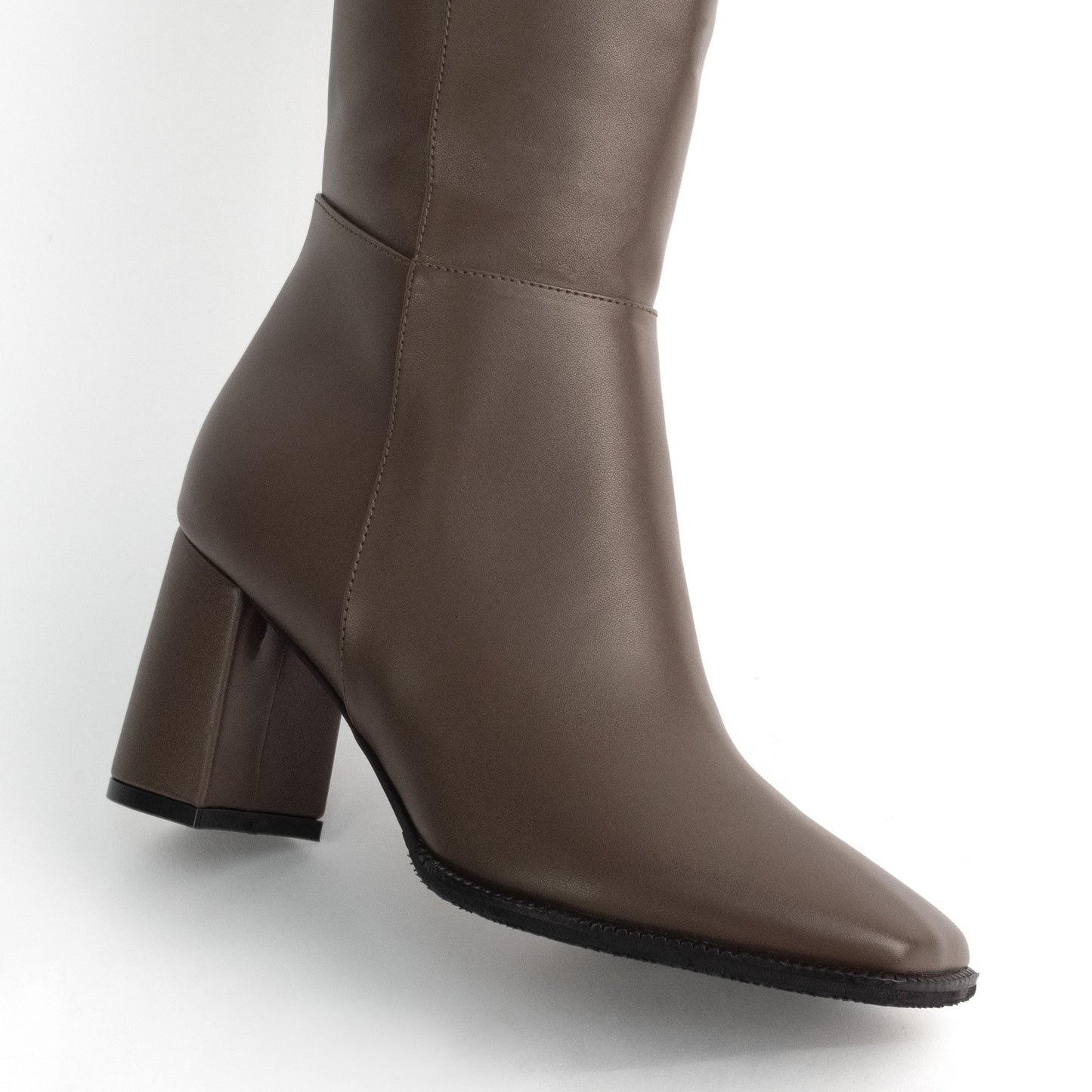 Bota Alta Punta Cuadrada para Mujer –  Tara 01 Chocolate